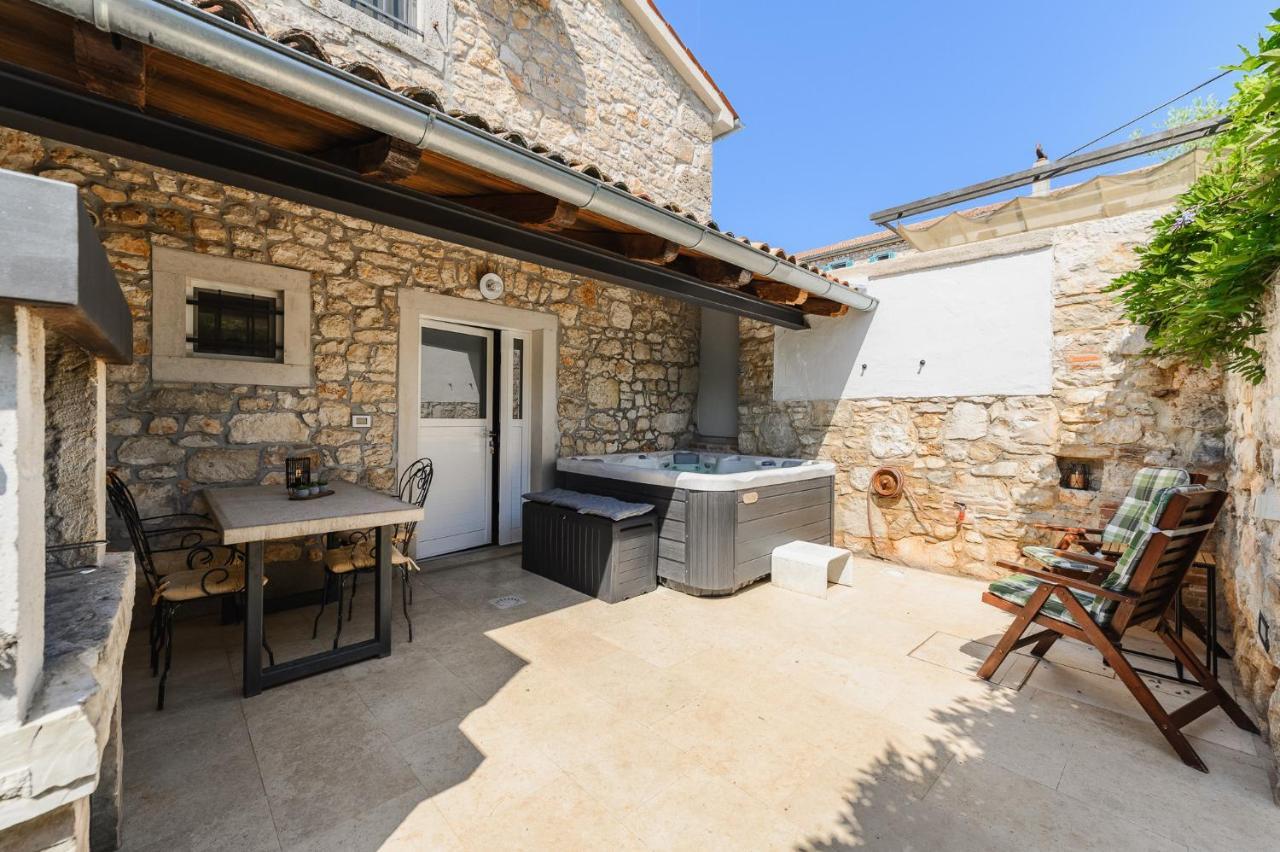 Casa Nini I - Jacuzzi Holiday home *